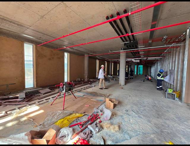 BUSINESS PROPERTY TO RENT IN MENLYN